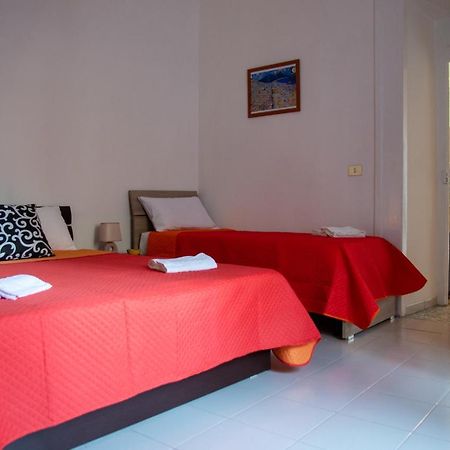 Domus Anticaglia By Domusextra Appartement Napels Buitenkant foto