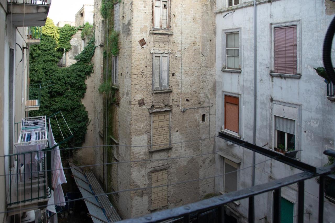 Domus Anticaglia By Domusextra Appartement Napels Buitenkant foto