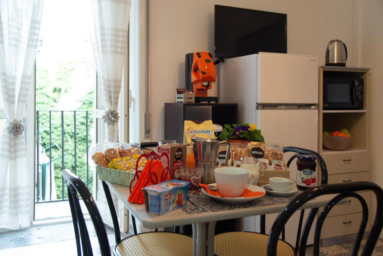 Domus Anticaglia By Domusextra Appartement Napels Buitenkant foto