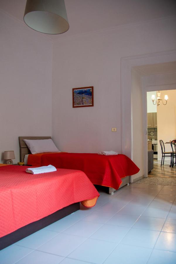 Domus Anticaglia By Domusextra Appartement Napels Buitenkant foto
