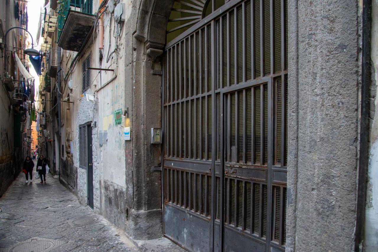 Domus Anticaglia By Domusextra Appartement Napels Buitenkant foto